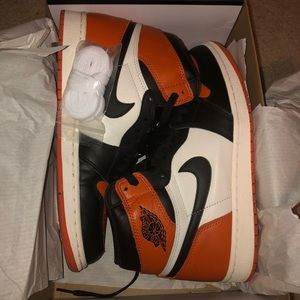 Jordan retro 1 shattered backboard